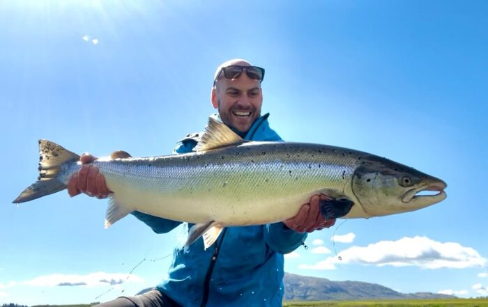 Budget salmon fishing in Iceland